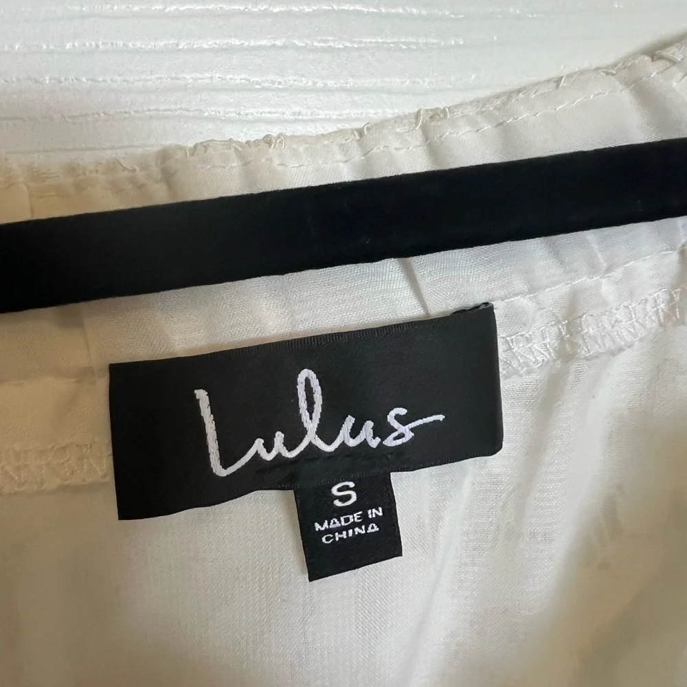 Lulus size small - Picture 2 of 2